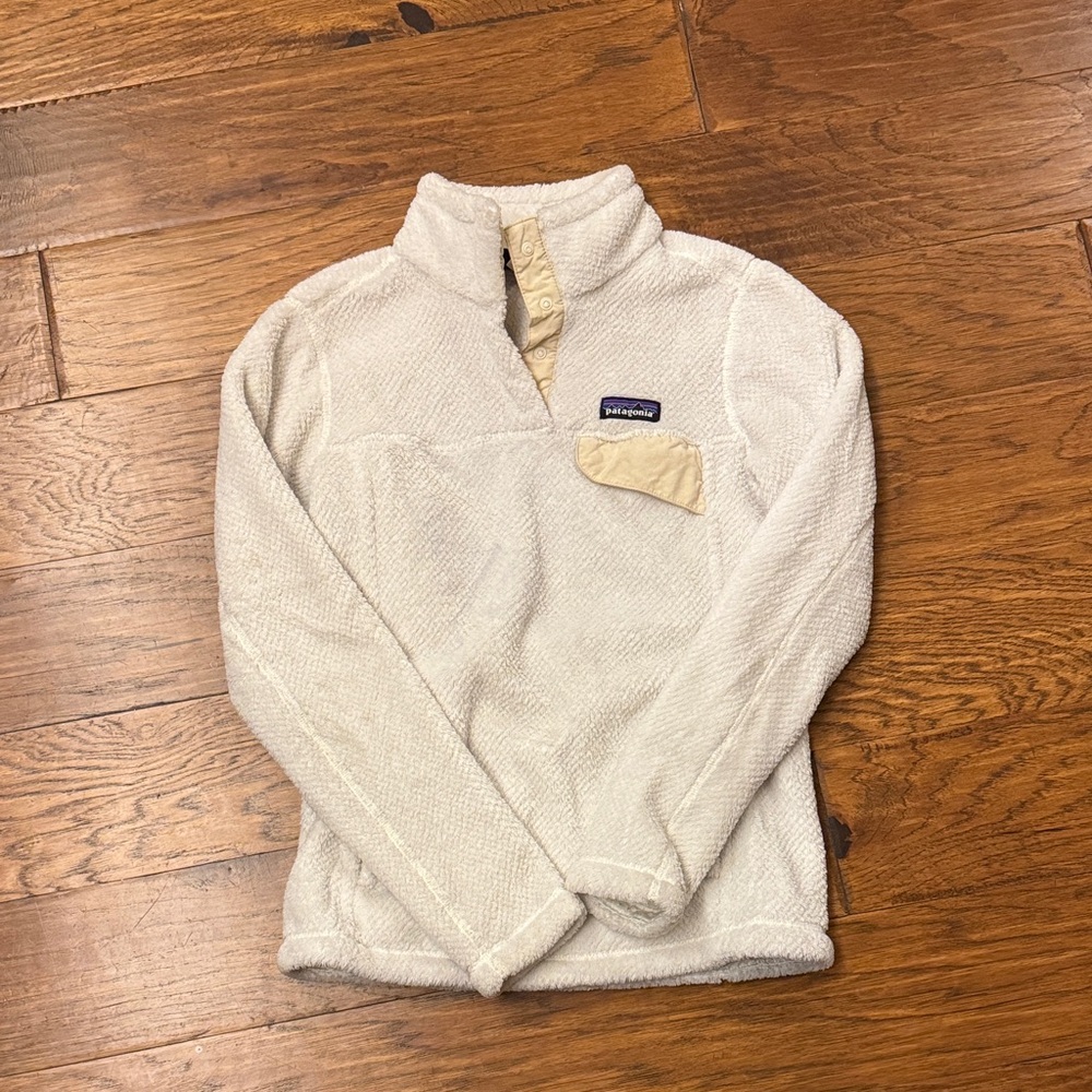 Patagonia Off-White Fleece Pullover